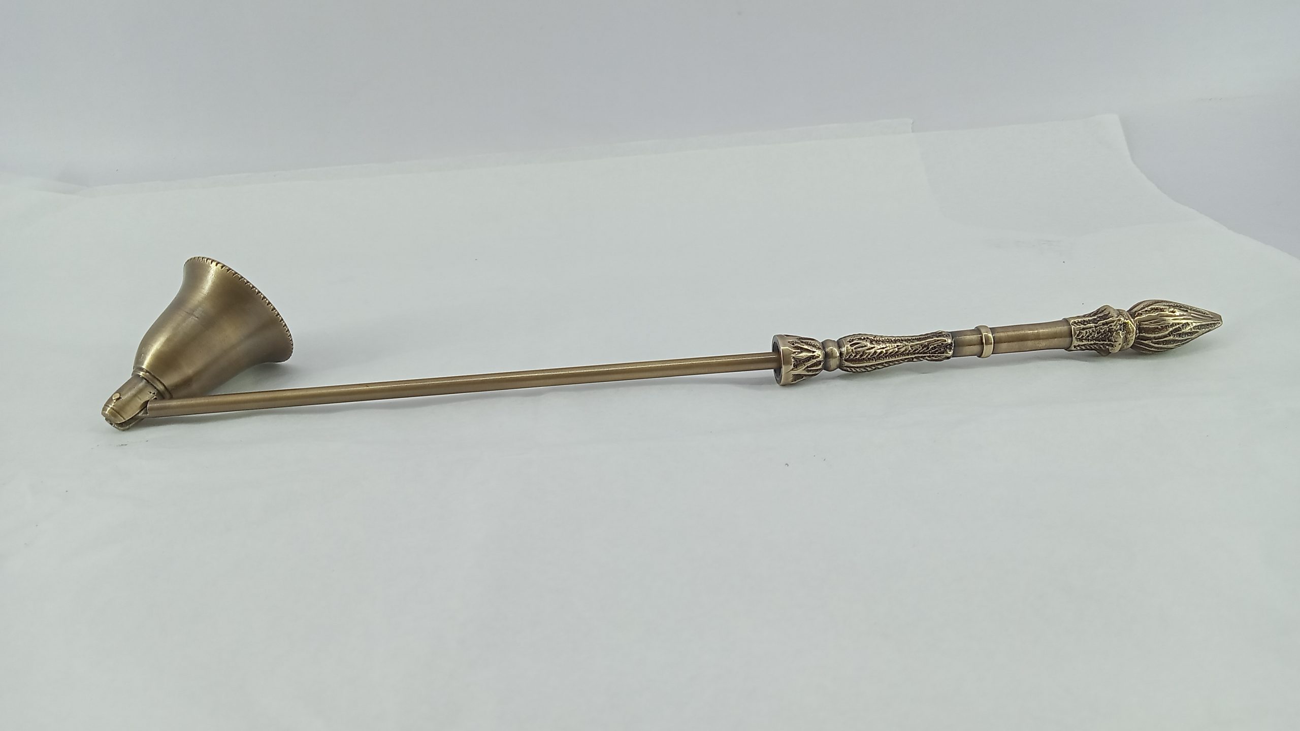 <span style="margin: 0px 0px 5px 0px; font-weight: 600; color:#81655d;">Item #: 1256-b</span><br />Candle Snuffer