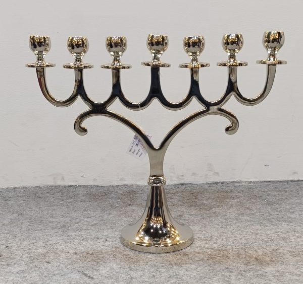 Unique Metal Candle Stand For Centerpieces