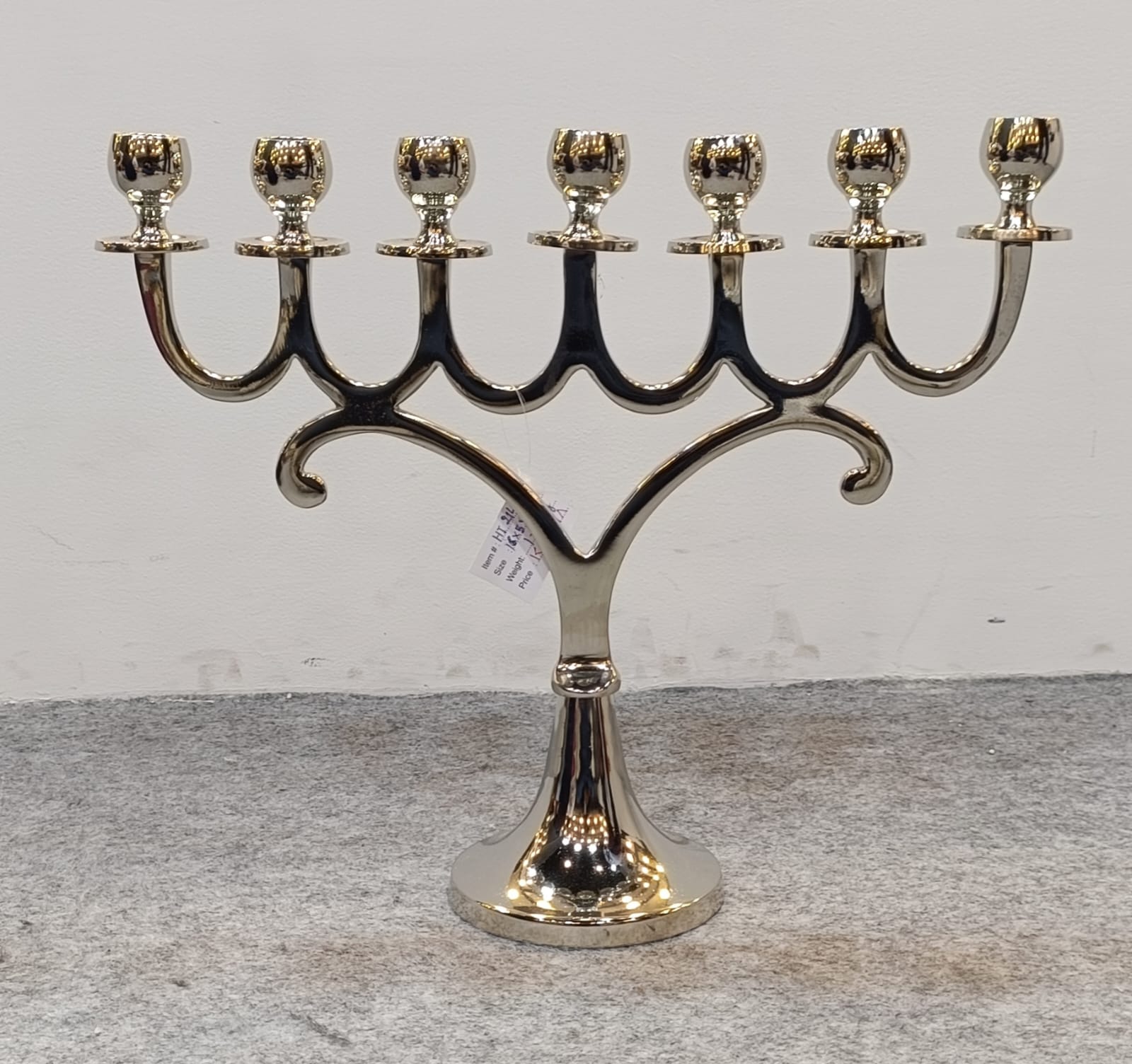 <span style="margin: 0px 0px 5px 0px; font-weight: 600; color:#81655d;">Item #: 214</span><br />Unique Metal Candle Stand For Centerpieces