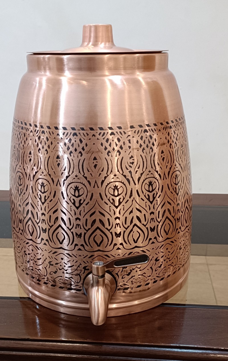 <span style="margin: 0px 0px 5px 0px; font-weight: 600; color:#81655d;">Item #: 269</span><br />black engraving copper water cooler