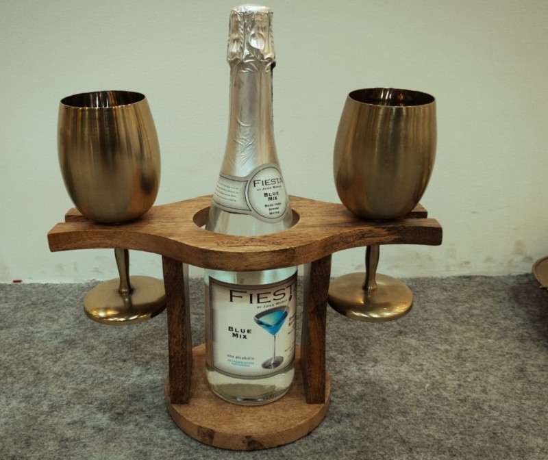 <span style="margin: 0px 0px 5px 0px; font-weight: 600; color:#81655d;">Item #: 459</span><br />Wine Bottle Stand