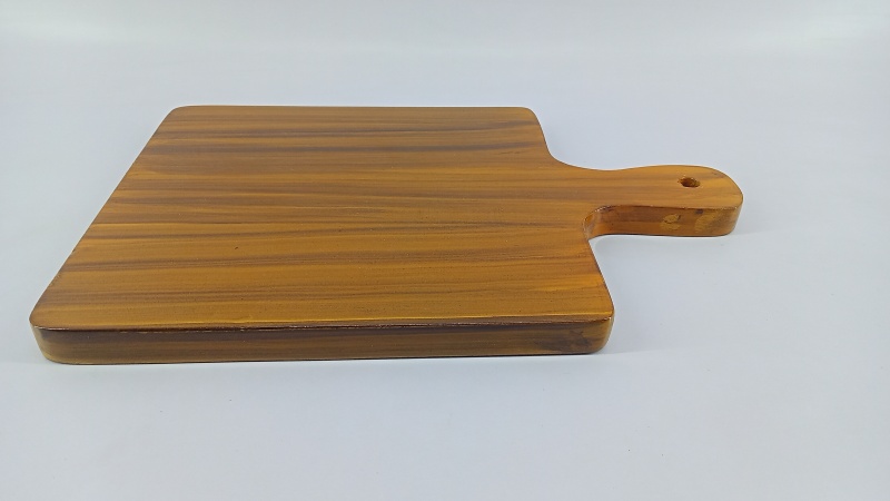 <span style="margin: 0px 0px 5px 0px; font-weight: 600; color:#81655d;">Item #: CH-4605</span><br />artisan cutting board